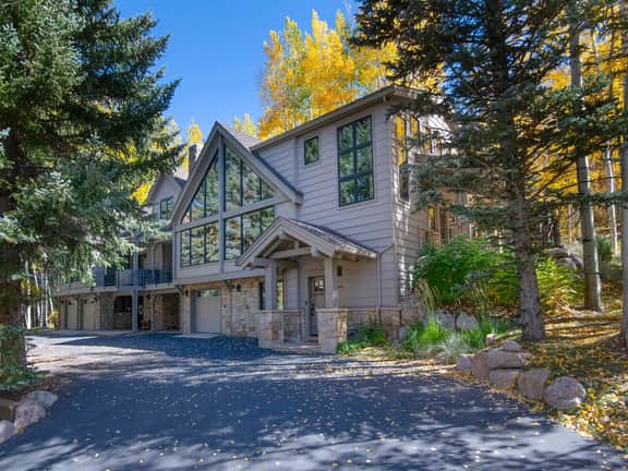 GreenHill Court Chalet - Image 2