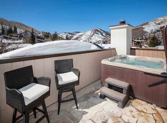Red Lion Penthouse - Image 5